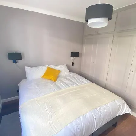 Renovated 2 Bedrooms - Boulevard De La Croisette * Cannes