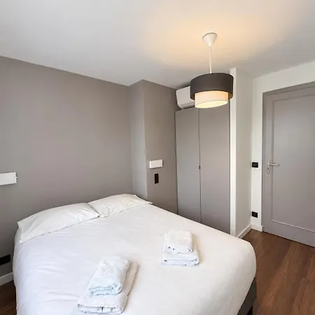 Renovated 2 Bedrooms - Boulevard De La Croisette * Cannes
