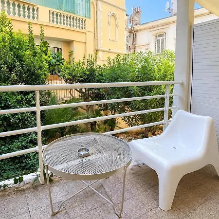 Renovated 2 Bedrooms - Boulevard De La Croisette Holiday home Cannes